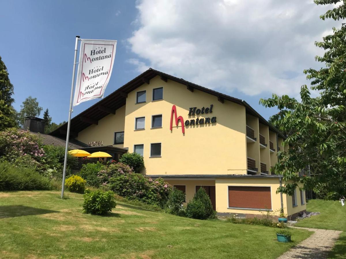 Montana Landhotel Gummersbach-Nord Marienheide Exterior foto